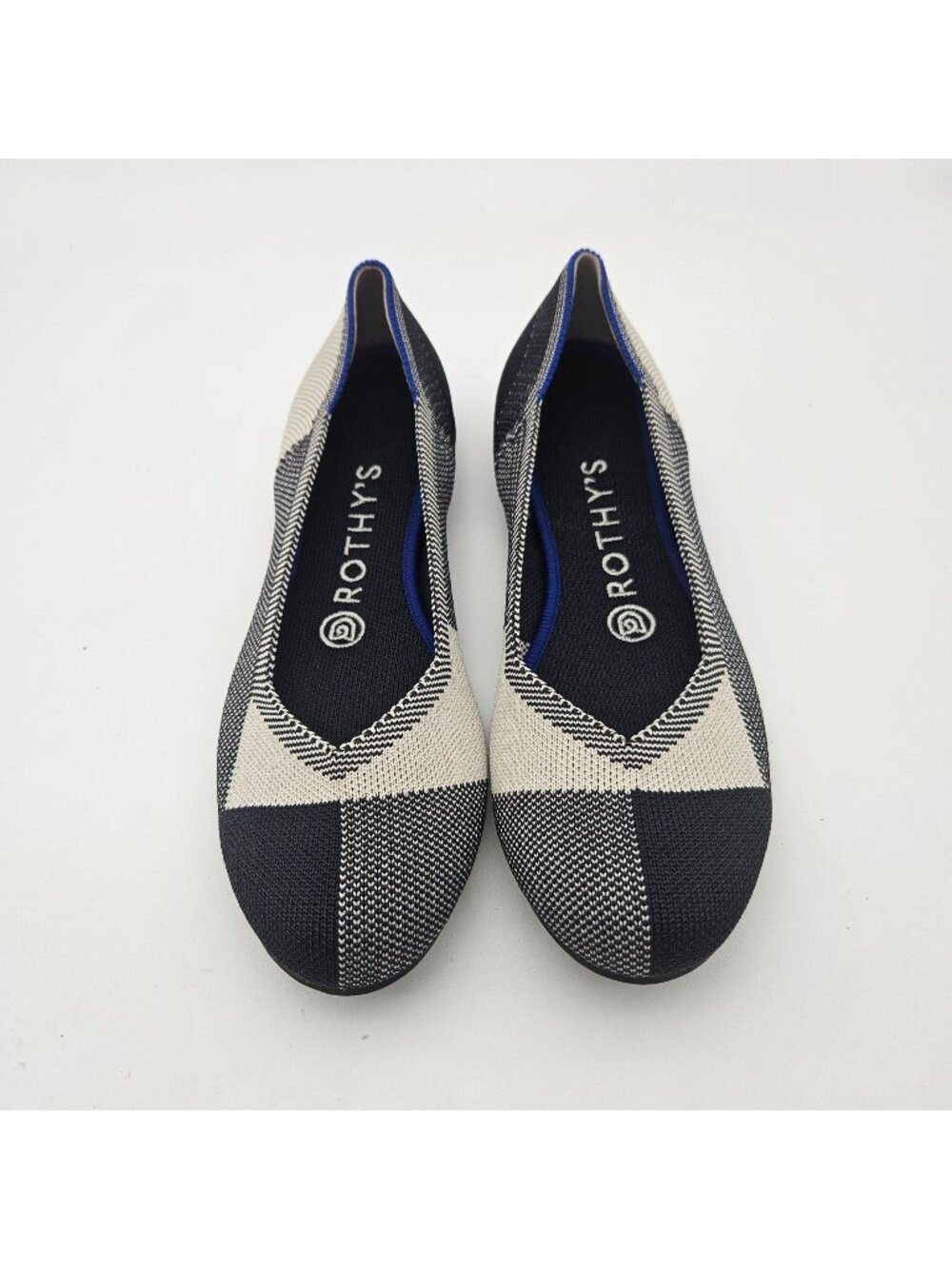 Rothys The Flat Buffalo Plaid Round Toe Slip On Flats Womens Size 7 NEW